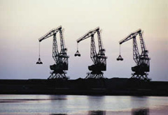 “三桶油”布局加拿大，美國(guó)受益？