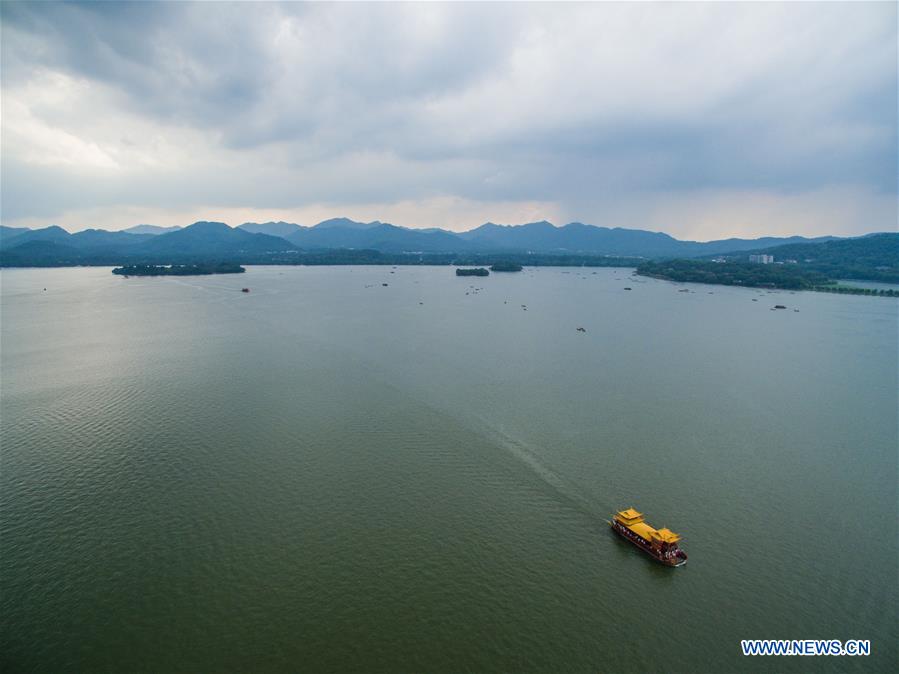 CHINA-ZHEJIANG-HANGZHOU-NATURE-WEST LAKE (CN)