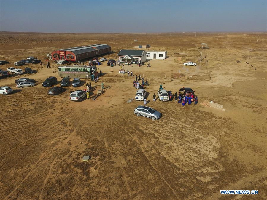 CHINA-INNER MONGOLIA-ORDOS-WEDDING (CN)