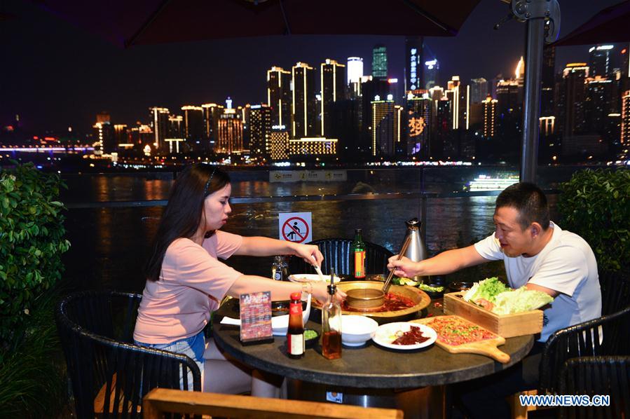 CHINA-CHONGQING-EVENING ECONOMY-NIGHT LIFE (CN)