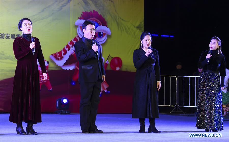 CHINA-CHONGQING-SHIZHU-CHINA OPERA HOUSE-BENEFIT PERFORMANCE (CN)