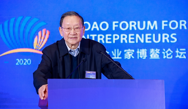 中國(guó)科學(xué)院院士，國(guó)際歐亞科學(xué)院院士，中國(guó)地源熱泵產(chǎn)業(yè)聯(lián)盟名譽(yù)理事長(zhǎng)汪集暘演講