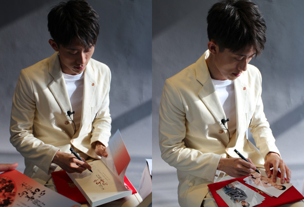 一個人最重要的素質(zhì)其實就是認清自己，不管多么的成功，不要忘記自己的初心，這是最重要的。