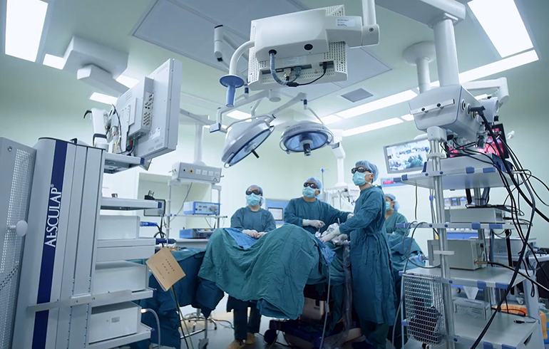 致敬偉大改革｜對話40年，講述身邊的健康故事（第八集）——高端器械，除了制造更要創(chuàng)造