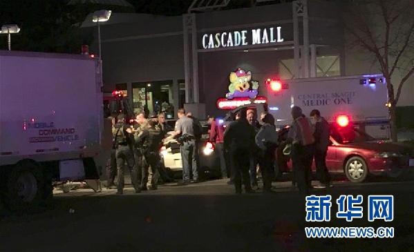 (國際)美國伯林頓一商場發生槍擊案