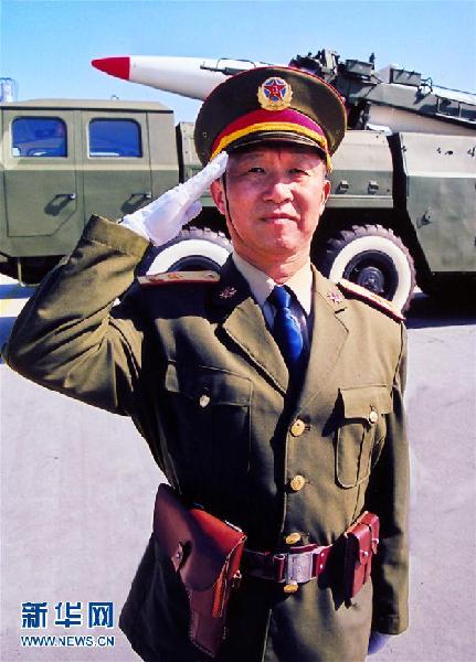 (建軍90周年·英雄·圖文互動)(1)將生命鐫刻在導彈陣地——記原第二炮兵某基地司令員楊業功