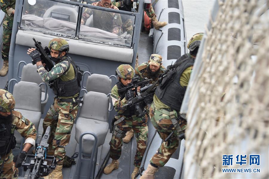 (圖文互動·國際)(2)“海洋衛士-2020”中巴海上聯演:結束港岸交流轉入海上實兵實彈演練