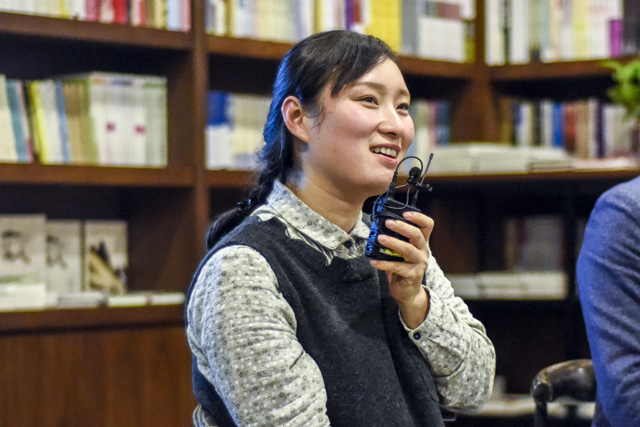 申彬：在清華的學習，讓我拓寬了許多思路，我想在山水和其他物象中嘗試去用我們工藝來表現，希望今后能給觀者帶來一些新的感受。