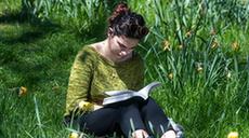 世界讀書(shū)日——翻開(kāi)書(shū)本，開(kāi)啟精彩世界的大門(mén)