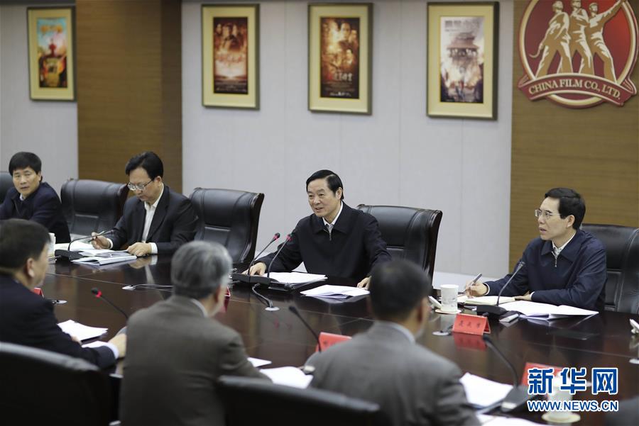 3月1日，中共中央政治局委員、中央書記處書記、中宣部部長劉奇葆在北京中影股份有限公司調研。 新華社記者 丁林 攝