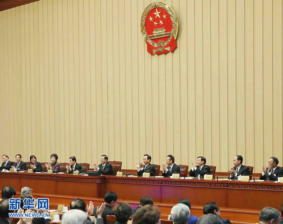 2月24日，全國人大常委會委員長張德江在北京主持十二屆全國人大常委會第三十三次會議閉幕會。在會議完成各項表決事項后，張德江發表講話。新華社記者 劉衛兵 攝