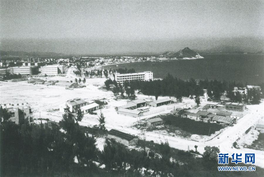 (新華全媒頭條·壯闊東方潮 奮進新時代——慶祝改革開放40年·圖文互動)(2)從追趕時代到引領時代——從深圳發展奇跡看中國改革開放40年