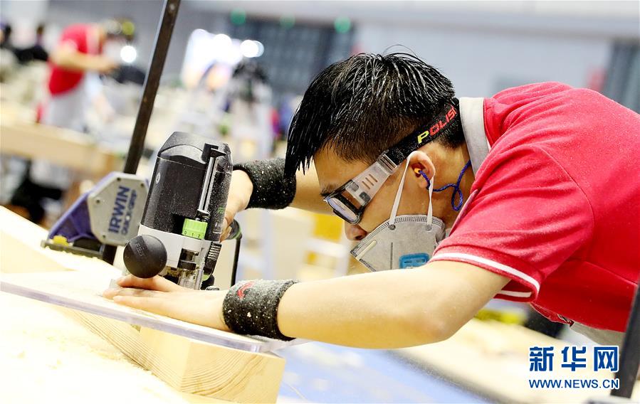 (新華全媒頭條·圖文互動)(5)上下合力,聚力破障,開辟“大國工匠”建設新格局