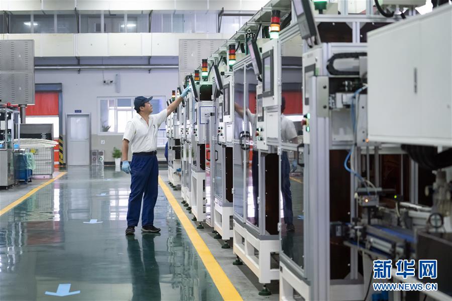 (壯闊東方潮 奮進新時代——慶祝改革開放40年)(6)砥礪奮進 轉型升級——改革開放40年中國制造加速邁向“中高端”