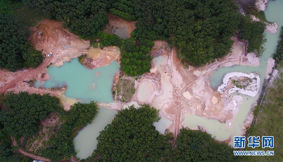 （新華視點·圖文互動）（1）小作坊“游擊”盜采、查處窩點“死灰復(fù)燃”，海南非法采砂緣何難止？