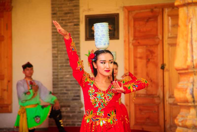 【新時(shí)代幸福美麗新邊疆】去伊犁喀贊其拜訪(fǎng)“生活在宮殿里的老百姓”