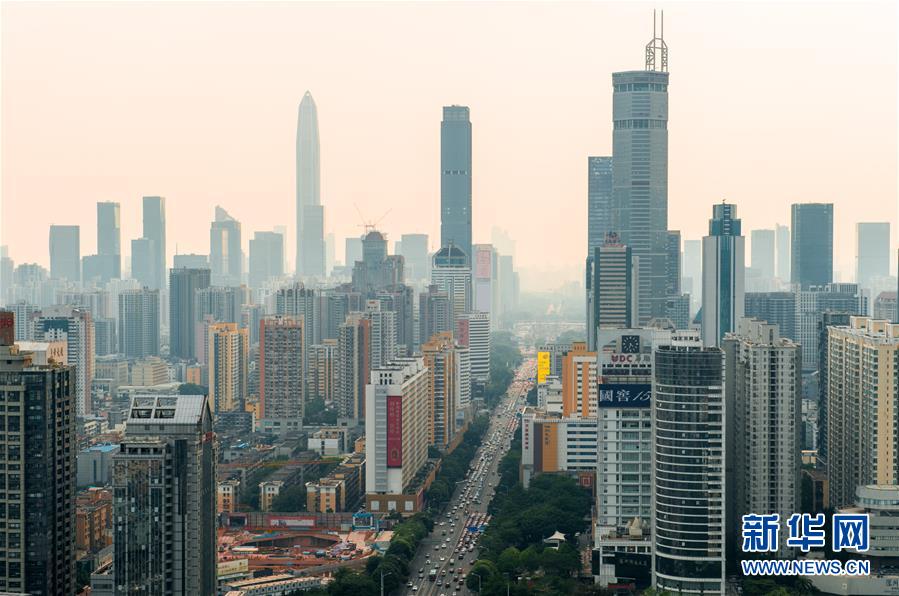 (新華全媒頭條·百城百縣百企調(diào)研行·圖文互動(dòng))(2)從“深圳速度”到“中國(guó)高度”——深圳經(jīng)濟(jì)特區(qū)創(chuàng)新發(fā)展紀(jì)實(shí)