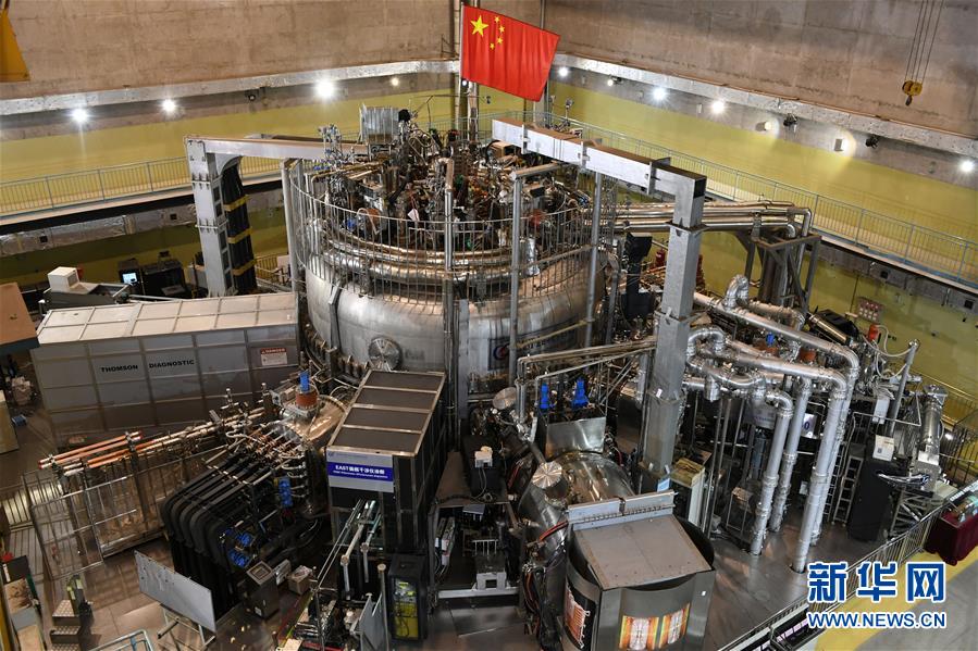 #(圖文互動(dòng))(1)我國(guó)“人造太陽”EAST裝置實(shí)現(xiàn)1億攝氏度等離子體運(yùn)行