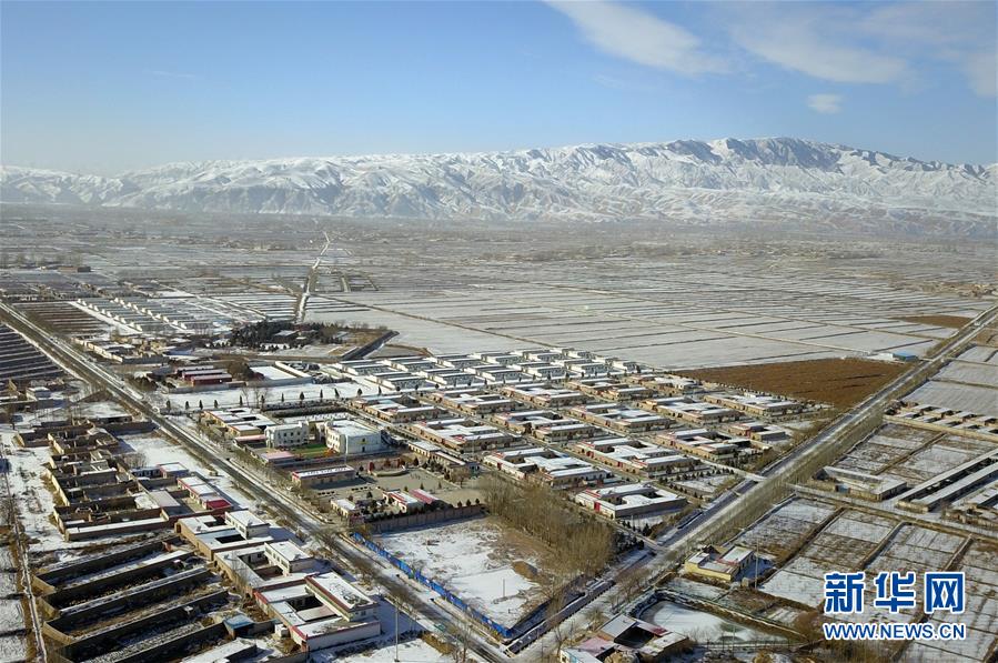 (慶祝改革開放40周年基層行·村莊篇·圖文互動)(5)甘肅武威上莊村:雜亂不堪的村莊變了 農民住進“幸福院”