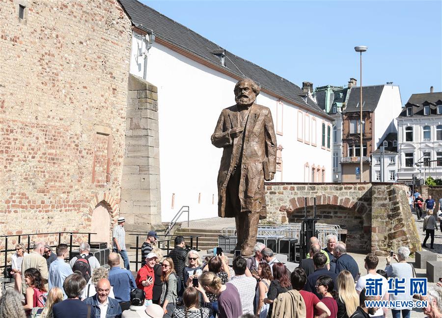 （新華全媒頭條·圖文互動(dòng)）（14）關(guān)鍵抉擇，必由之路——獻(xiàn)給中國(guó)改革開放40周年