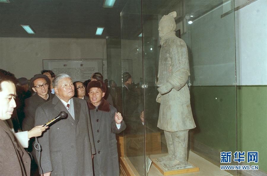 (圖文互動)(5)為發(fā)展和進(jìn)步,與中國攜手同行——中國改革友誼獎(jiǎng)?wù)芦@得者群像