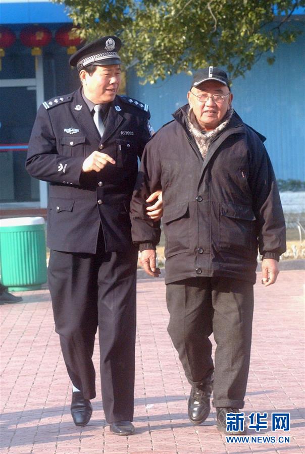 (改革先鋒風采·圖文互動)(3)邱娥國:串百家門,認百家人,知百家情,辦百家事