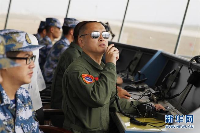 (改革先鋒風采·圖文互動)(1)戴明盟:航母戰斗機英雄試飛員