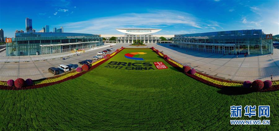 （奮進(jìn)新時(shí)代·迎接兩會）（5）開放發(fā)展——推動(dòng)形成全面開放新格局