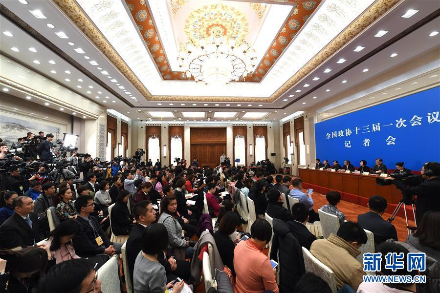 （兩會）（2）政協委員談推動經濟高質量發展