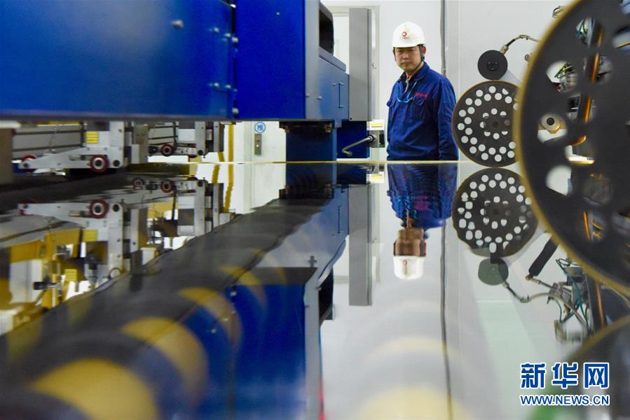 (在習近平新時代中國特色社會主義思想指引下·將改革開放進行到底·強國之基)(新華全媒頭條·圖文互動)(3)奮斗不停步 改革再出發——“四個自信”筑牢強國之基