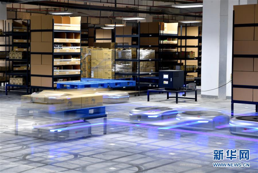 (在習(xí)近平新時(shí)代中國(guó)特色社會(huì)主義思想指引下·將改革開放進(jìn)行到底·大國(guó)之約)(新華全媒頭條·圖文互動(dòng))(3)潮起東方浪涌時(shí)——來自對(duì)外開放前沿的時(shí)代強(qiáng)音