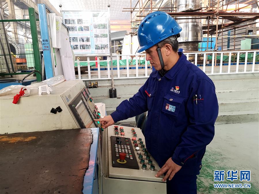 (新華全媒頭條·七樂無窮·祝福·圖文互動)(7)追夢路上的“春之聲”——祝福之樂