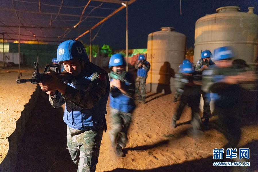 (新華全媒頭條·圖文互動(dòng))(3)向祖國報(bào)告:我在戰(zhàn)位守萬家團(tuán)圓——解放軍和武警部隊(duì)新春佳節(jié)備戰(zhàn)執(zhí)勤記事