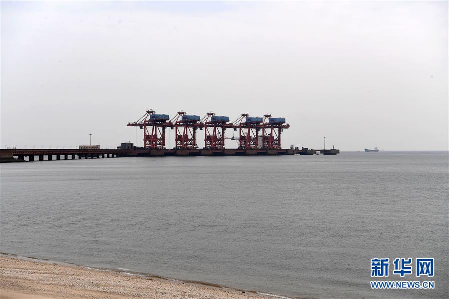 （兩會(huì)前夕看落實(shí)·圖文互動(dòng)）（6）開(kāi)放合作走活發(fā)展“新棋局”－－廣西落實(shí)習(xí)近平總書(shū)記全國(guó)兩會(huì)重要講話精神紀(jì)實(shí)