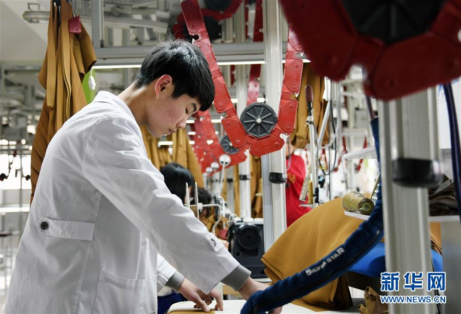 (新華全媒頭條·圖文互動)(5)從“來樣加工”到為全球“量體裁衣”——透過“迪尚之路”看新舊動能轉換