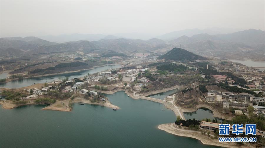 (新華全媒頭條·壯麗70年·奮斗新時(shí)代·圖文互動(dòng))(1)奮斗的足跡——來自西柏坡的蹲點(diǎn)報(bào)告