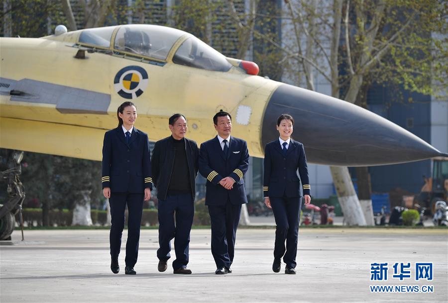 （新華全媒頭條·圖文互動(dòng)）（5）試飛60年 鋪就中國通天路