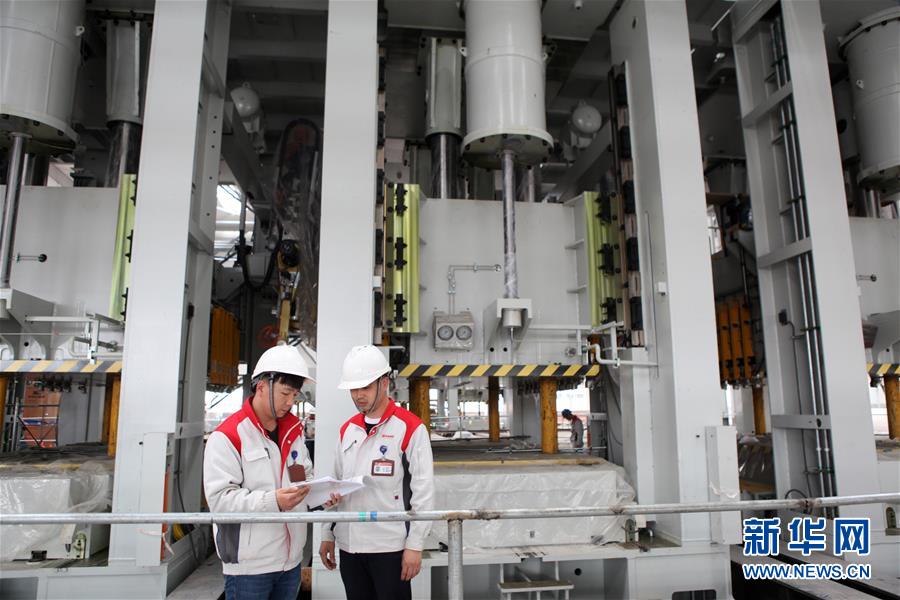 (新華全媒頭條·首季經(jīng)濟(jì)觀察·圖文互動(dòng))(8)經(jīng)濟(jì)運(yùn)行平穩(wěn)開局 高質(zhì)量發(fā)展勢頭良好——2019年中國經(jīng)濟(jì)首季觀察