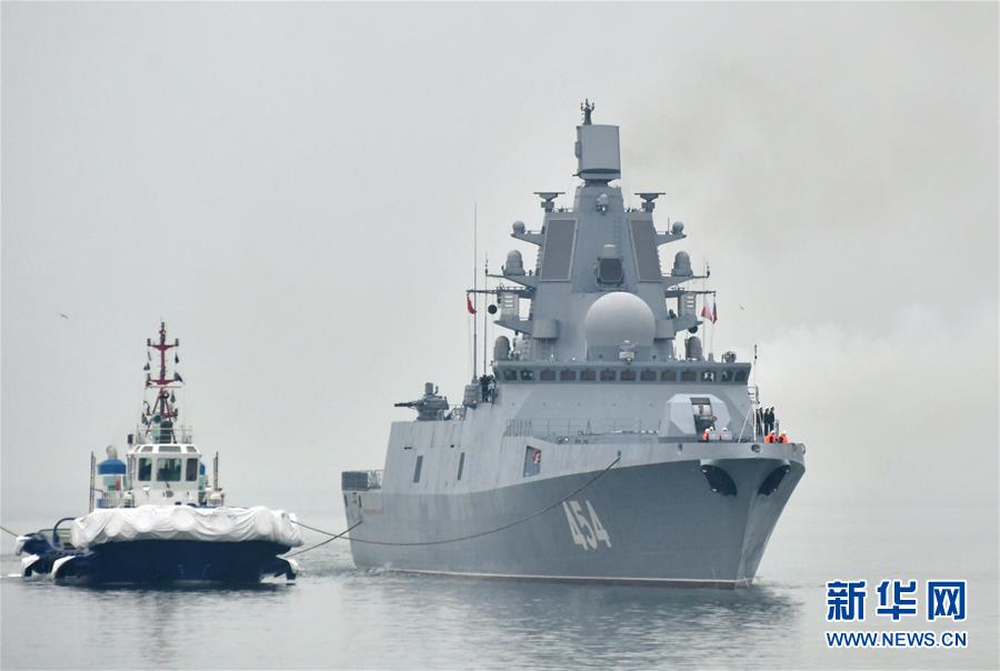 (人民海軍70年)(1)來華參加多國海軍活動的外國軍艦抵達青島