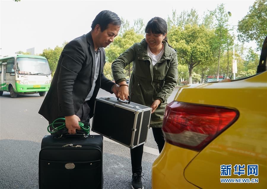 (新華全媒頭條·圖文互動)(8)青春萬歲 強(qiáng)國有我