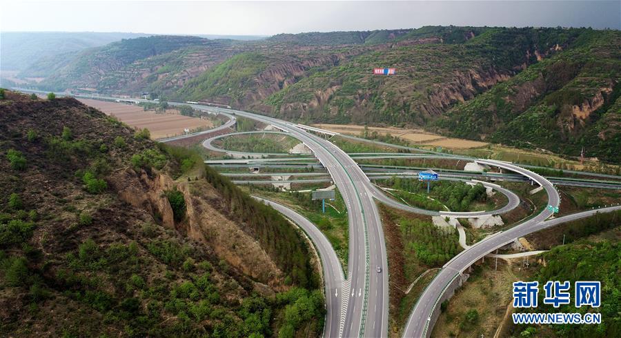 (新華全媒頭條·圖文互動)(13)春暉沐浴寶塔山——寫在延安各縣整體脫貧摘帽之際