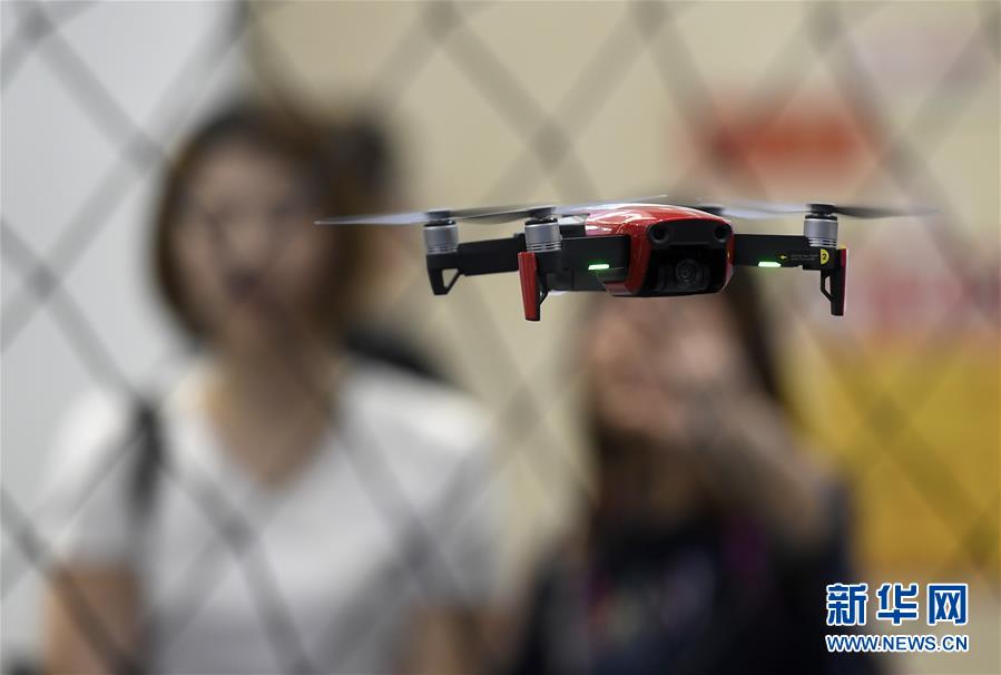 （新華全媒頭條·圖文互動(dòng)）（4）擁抱智能新時(shí)代：世界智能大會(huì)釋放了哪些新信號(hào)？