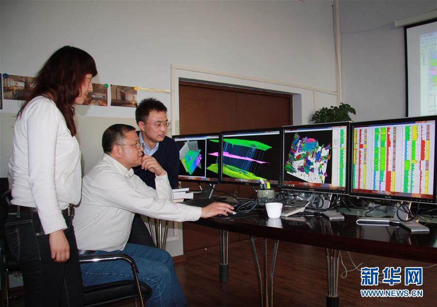 (新華全媒頭條·圖文互動)(7)鍛造領(lǐng)航復(fù)興的中流砥柱——寫在“不忘初心、牢記使命”主題教育即將啟動之際