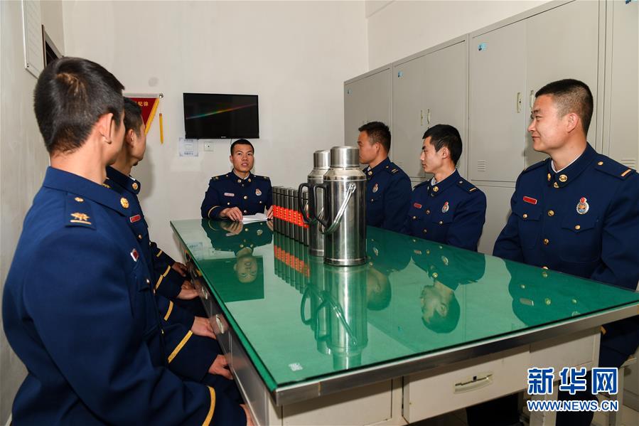 (壯麗70年·奮斗新時代·圖文互動)(13)林海孤島唱響冰與火之歌——記內(nèi)蒙古森林消防總隊大興安嶺支隊奇乾中隊