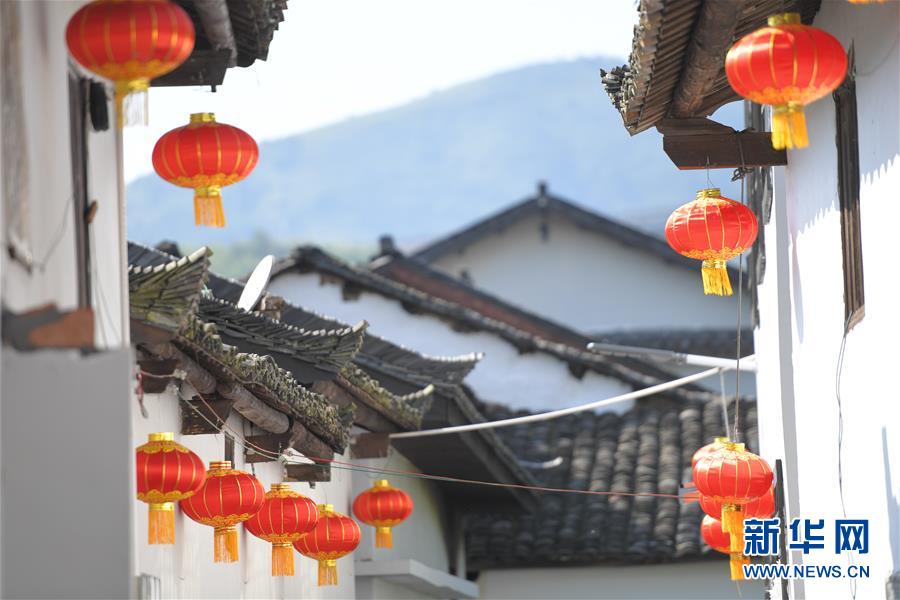 (壯麗70年·奮斗新時(shí)代——記者再走長(zhǎng)征路·圖文互動(dòng))(7)半條被子折射軍民魚(yú)水情