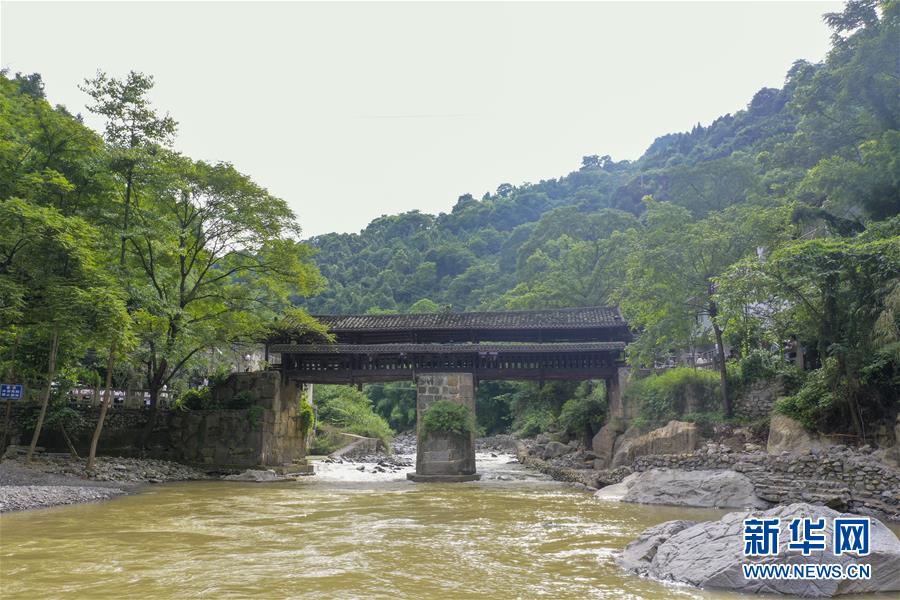 (壯麗70年·奮斗新時代——記者再走長征路·圖文互動)(4)無名的犧牲——記在重慶石壕的那場生死離別