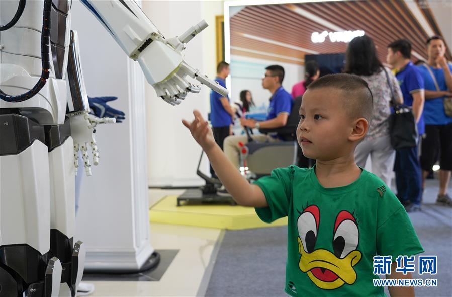 （新華全媒頭條·壯麗70年·奮斗新時代——共和國發展成就巡禮·圖文互動）（9）不渝的初心 壯麗的答卷——革命老區江西70年發展巡禮