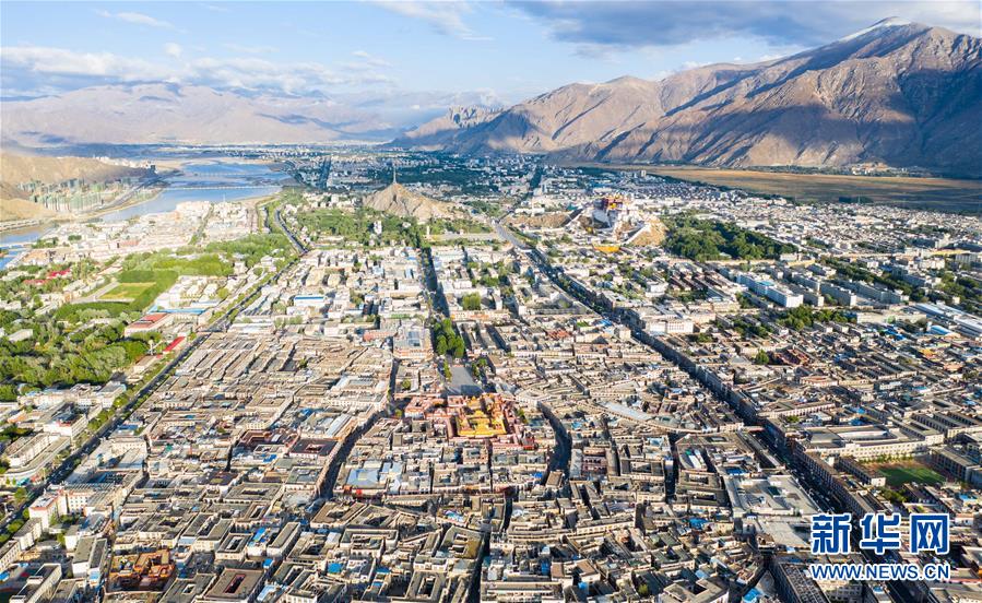 (壯麗70年·奮斗新時代——共和國發展成就巡禮·圖文互動)(1)人間奇跡在高原——新中國成立70年西藏發展成就紀實