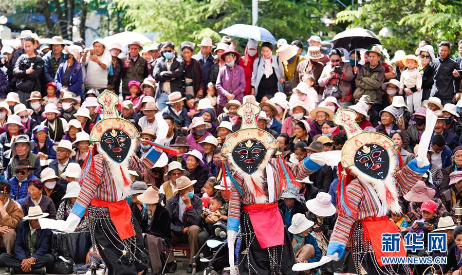 (壯麗70年·奮斗新時代——共和國發展成就巡禮·圖文互動)(3)人間奇跡在高原——新中國成立70年西藏發展成就紀實