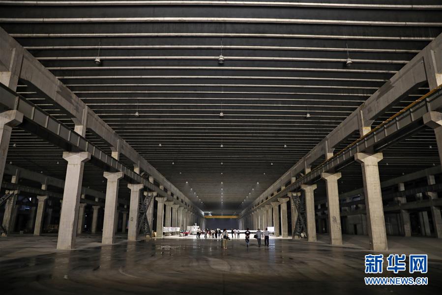 (壯麗70年·奮斗新時代——共和國發展成就巡禮·圖文互動)(8)共和國“工業長子”遼寧:遼海潮涌逐浪高